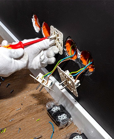 Electrical Point Repair by Experienced Electrician